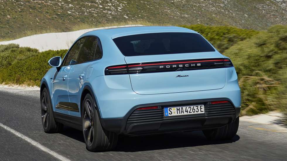 Νέα πισωκίνητη Porsche Macan με 340 άλογα και Macan 4S με 448 ίππους